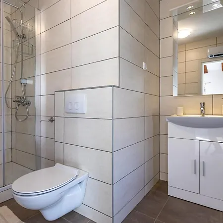 Villa Elm Milohnici