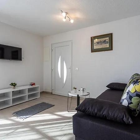 Villa Elm *